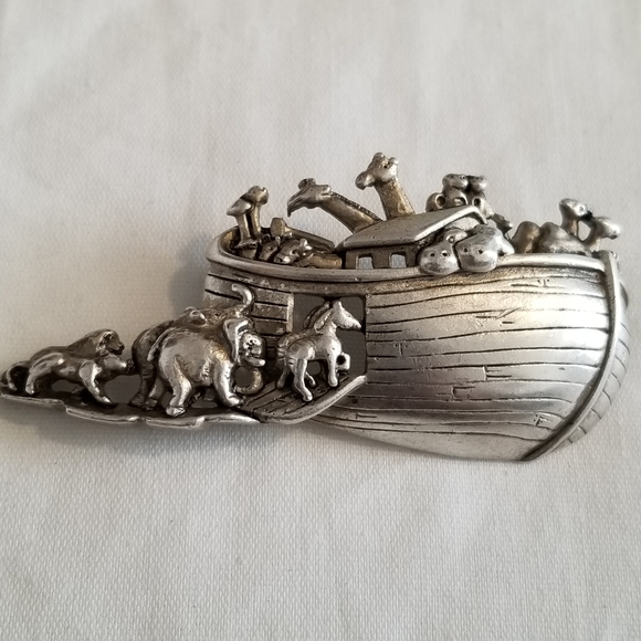 Vintage 80's "AJC" Hallmark Noah's Ark Brooch - Picture 2 of 5